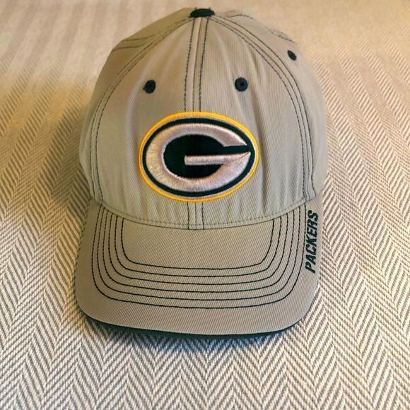 NFL Other - NFLTEAM APPAREL Green Bay Packers Cap. One size. Velcro adjustable band USED